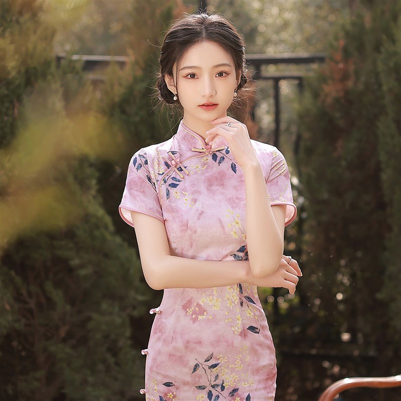 好货改良高端长款旗袍年轻款2025年紫罗兰色夏季短袖修身显瘦花色