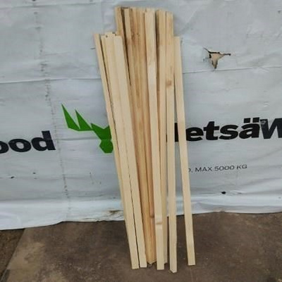 . Wood square wood strip carving wood strip thizn material