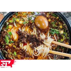 正宗鸡汤牛肉米线桶装冲泡非油炸香辣米线速食冲泡零食养生饮懒人