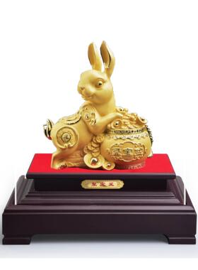 玉兔摆件绒沙金聚宝盆兔子摆件创意公司年会保险公司开门红礼品