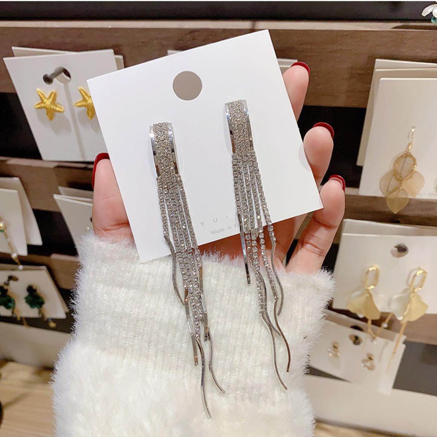 S925银针长款镶钻气质流苏耳环2026年新款耳钉网红显瘦性感耳饰女