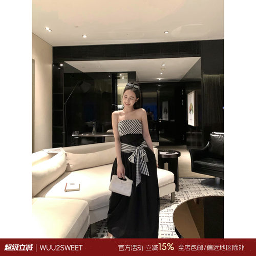 吴太甜格纹蝴蝶结抹胸连衣裙
