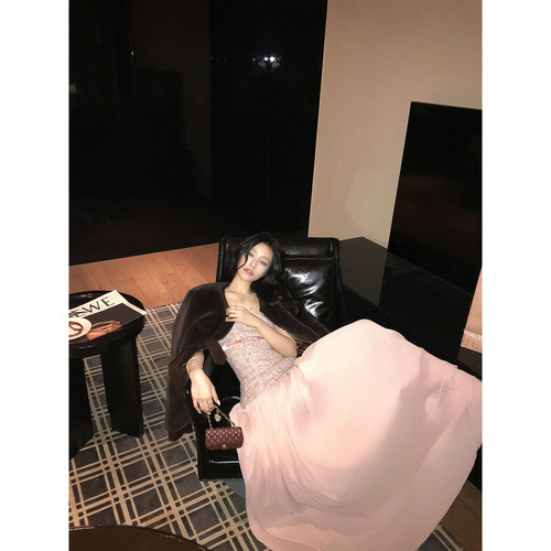 吴太甜法式复古拼接蝴蝶结连衣裙