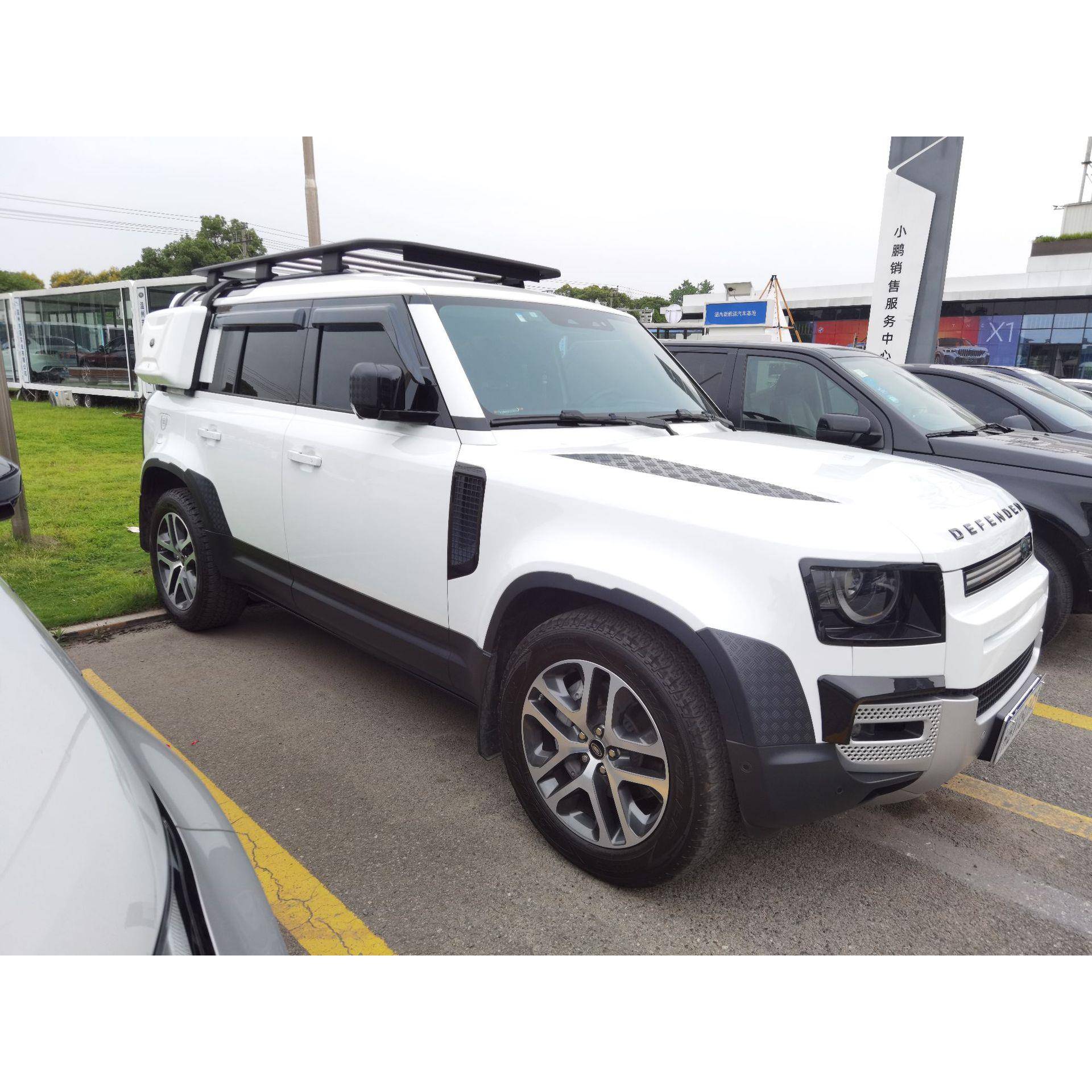 适用于2020路虎卫士110晴雨挡不锈钢雨眉装饰改装遮雨档