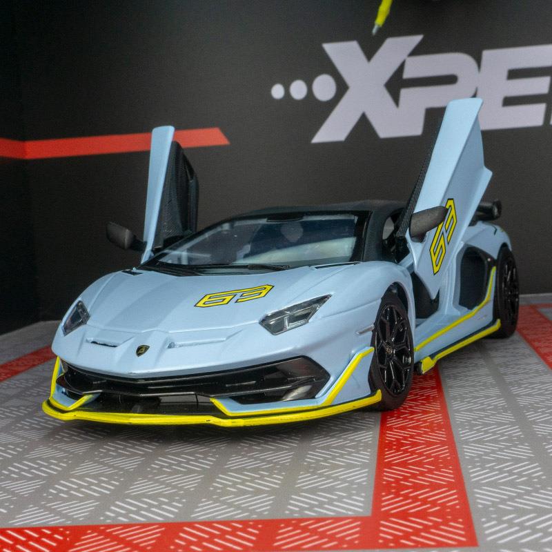 彩珀68272K仿真SVJ63合金车模摆件收藏超跑金属声光赛车玩具男孩