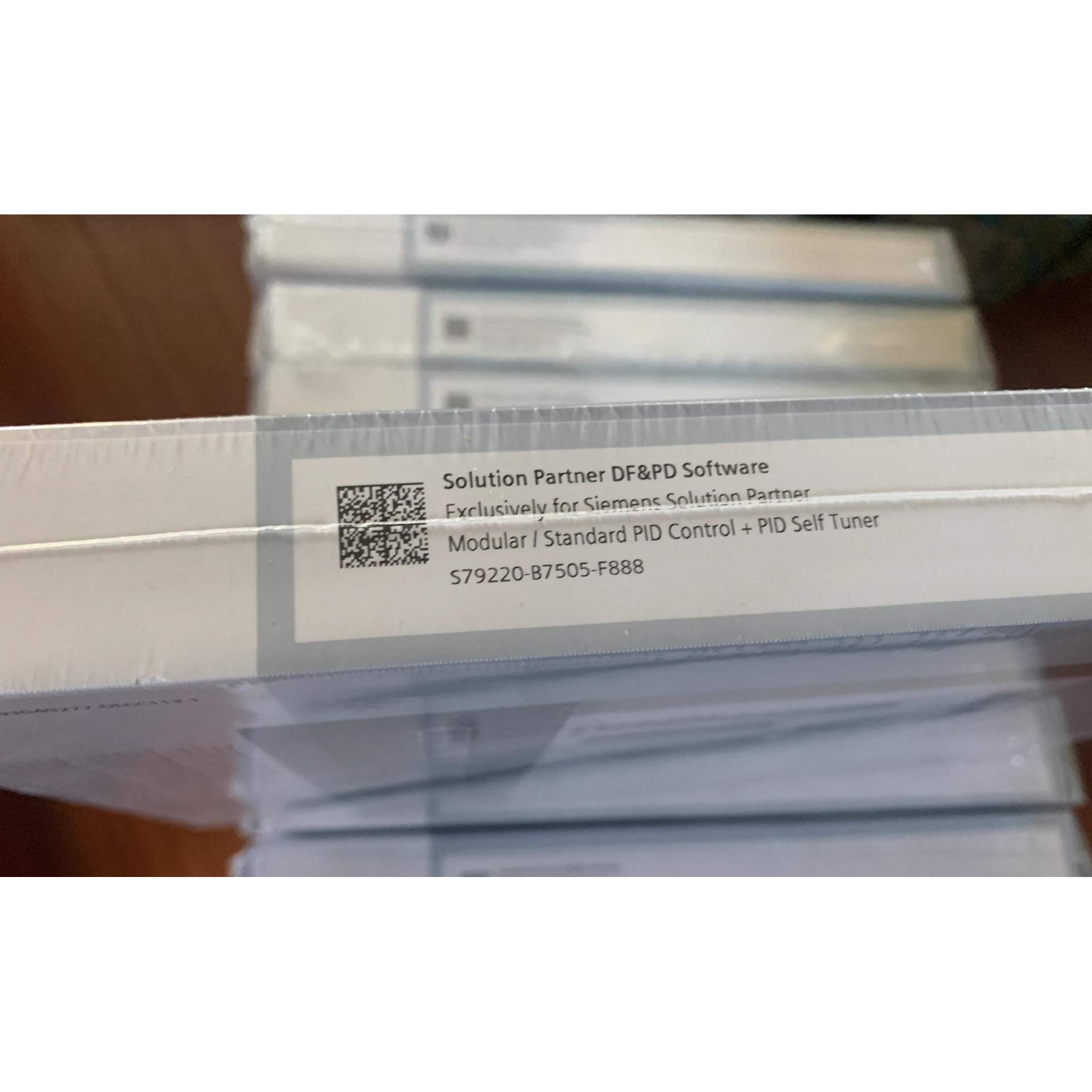 S79220-B7505-F888 Modular/Standard PID control + PID