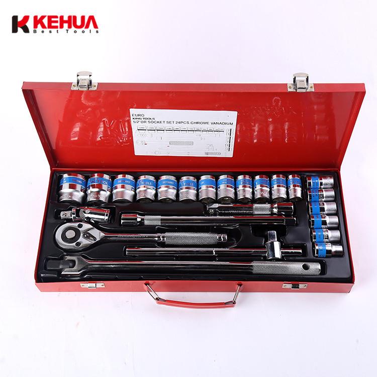 供应24件套铁盒汽修组合工具套筒棘轮扳手组合工具随车组套工具