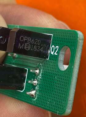 议价OPB620 透射式光电传感器 直插4脚 0PB62维修