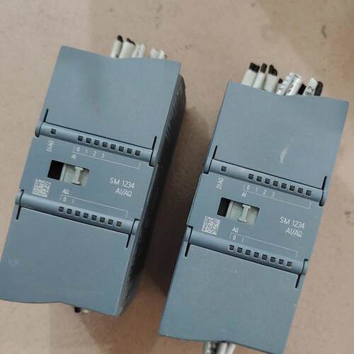 议价234-4HE32-0XB0 SM1234 AI/AQ 模拟量工控模块维修