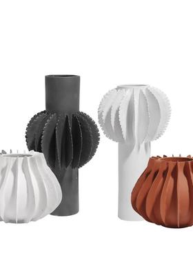 现代简约黑白陶瓷干插花器客厅电视柜餐桌装饰摆件砖红色百叶花瓶