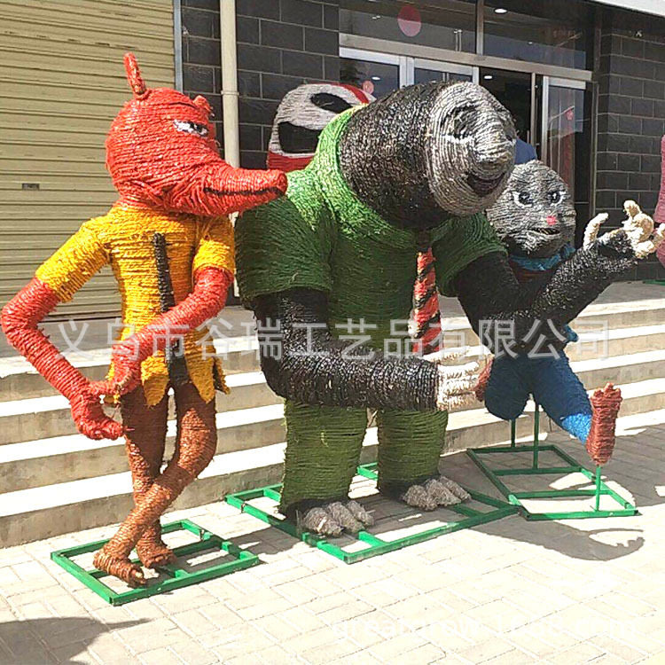 厂家销售大型室外稻草工艺品户外稻草摆件动物模型专业