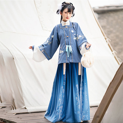 出租明制立领汉服女姐妹团年会走秀款演出服蓝色写真古装中式伴娘