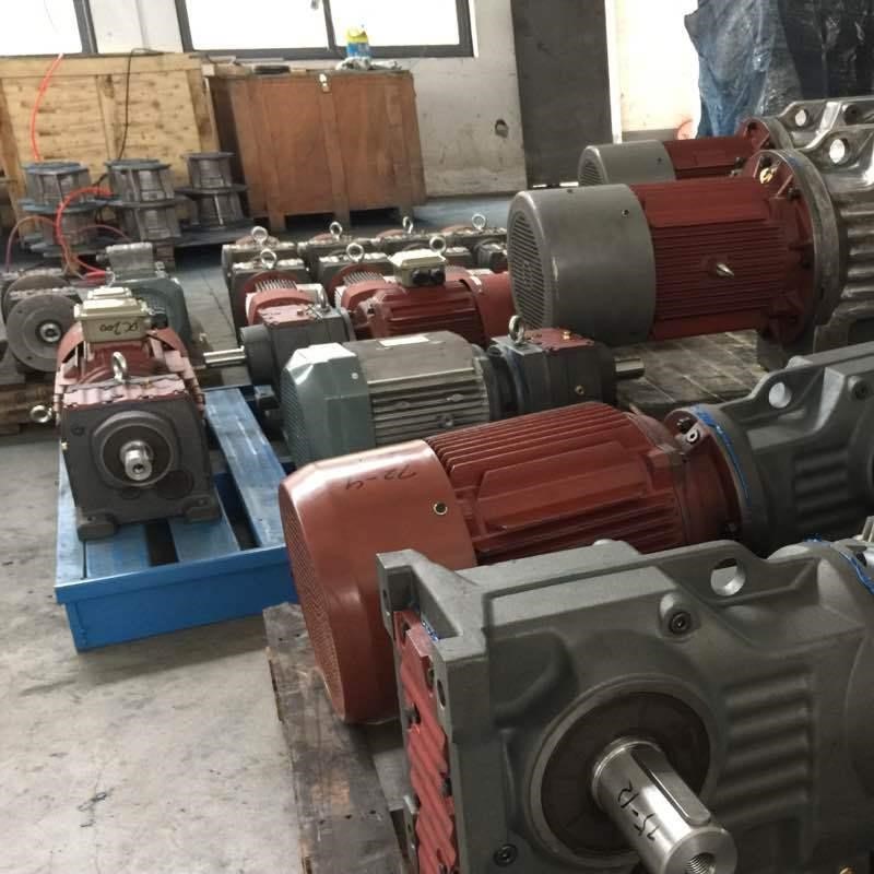 尺寸减速机K系列齿轮箱KD67螺旋锥齿轮减速机交期短