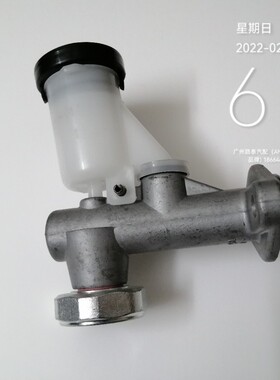 适用于Y61离合总泵30610-Vb000