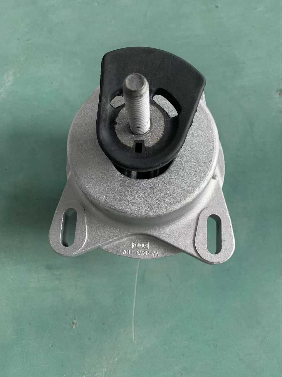 适用于 7C11-6A002-AA 新时代全顺V348发动机支架 机脚胶 胶垫