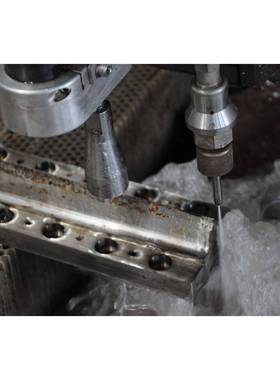 无锡永昌超高压水射流切割机纯水清洗设备熔喷模喷丝板清洗服务