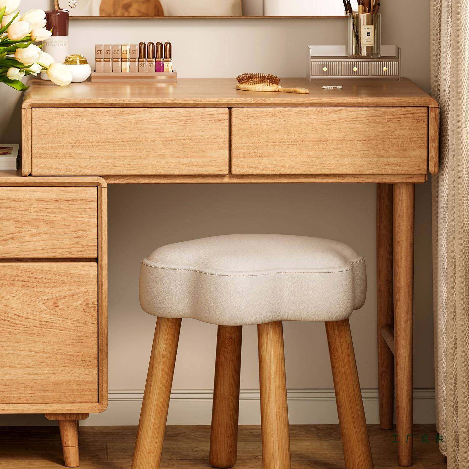 云朵化妆凳奶油风梳妆台凳子女生卧室实木高级感简约美甲专用凳子
