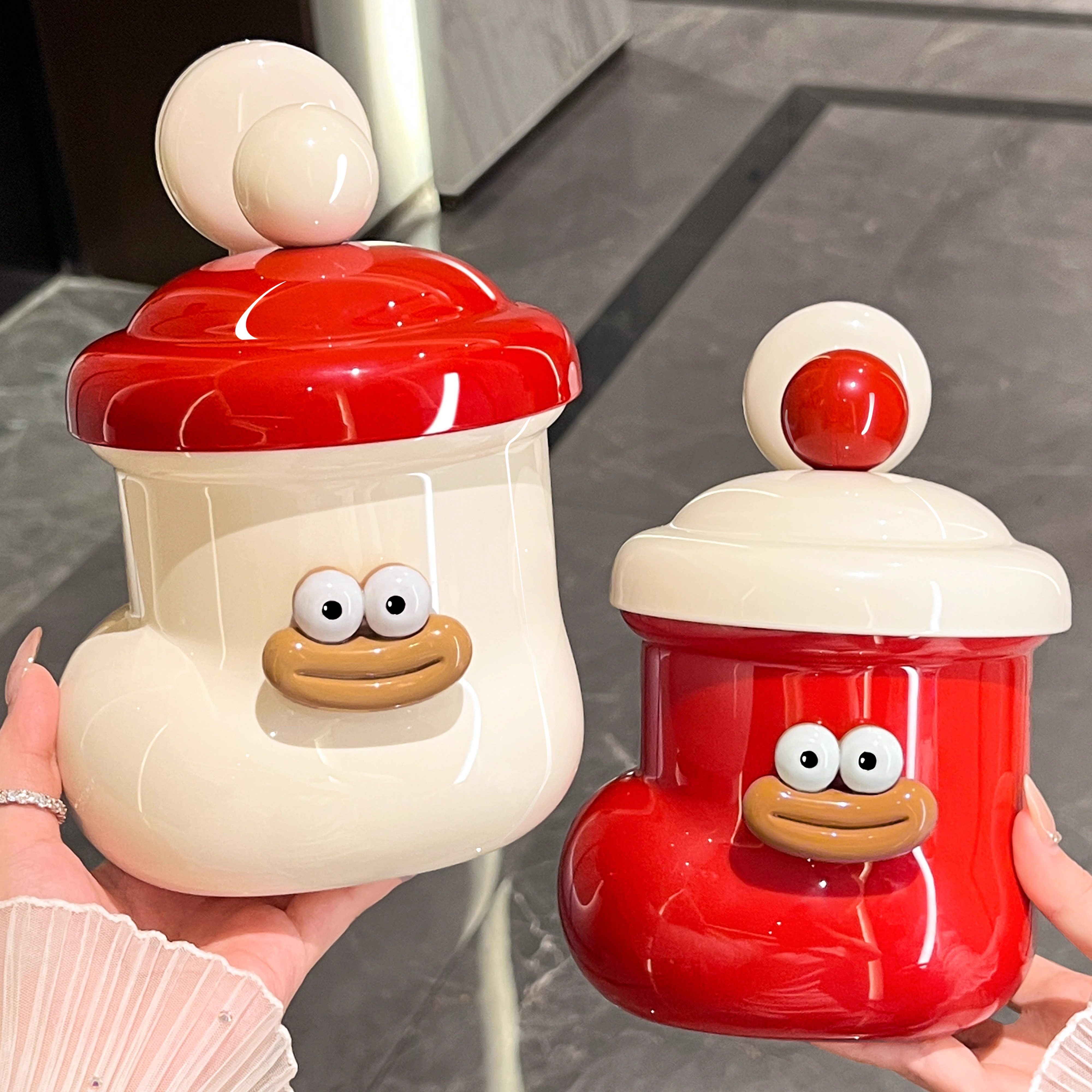 速发吸盘壁挂式弃家孔小垃圾桶打用带盖卫生间浴室废免洗脸巾收纳