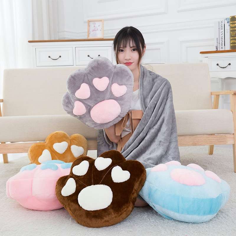 可爱猫爪抱枕被子两用办公室午睡毯子靠垫腰靠汽车珊瑚绒被