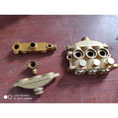 庆丰26/30/60三缸柱塞泵打药机配件进水室出水室缸体铁件总成气室