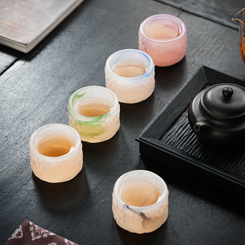 高档轻奢琉璃茶杯浮雕祥云扳指杯