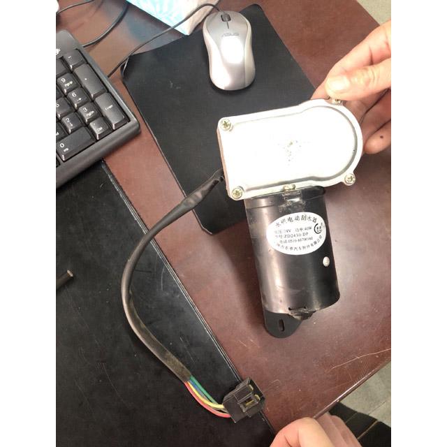 徐工吊车xct8120bl25K5c-1吨配件大全ZD2430一DP雨刮刮水器电机