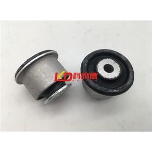 适用奔驰W251悬挂胶套W164三角摆臂衬套R280 R300 R350 GL450胶套