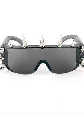 墨镜个性眼镜欧美太阳潮男女爱心潮流时尚铆钉道具前卫搞怪拍照网