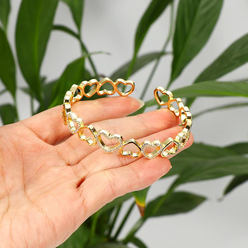 New new style copper inlaid zircon hollow fashion upper and