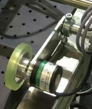 标准编码器轮子计米轮(包胶) 周长200mm喷码机单轮编码同步器u轮