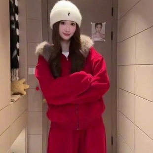 休闲两件套 女秋冬红色毛领加绒连帽卫衣阔腿裤 时尚 减龄运动服套装