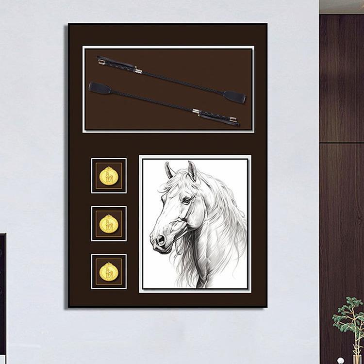 马术立体实物装饰画样板间玄关赛马挂画欧式奖牌静物骑马马场壁画图片