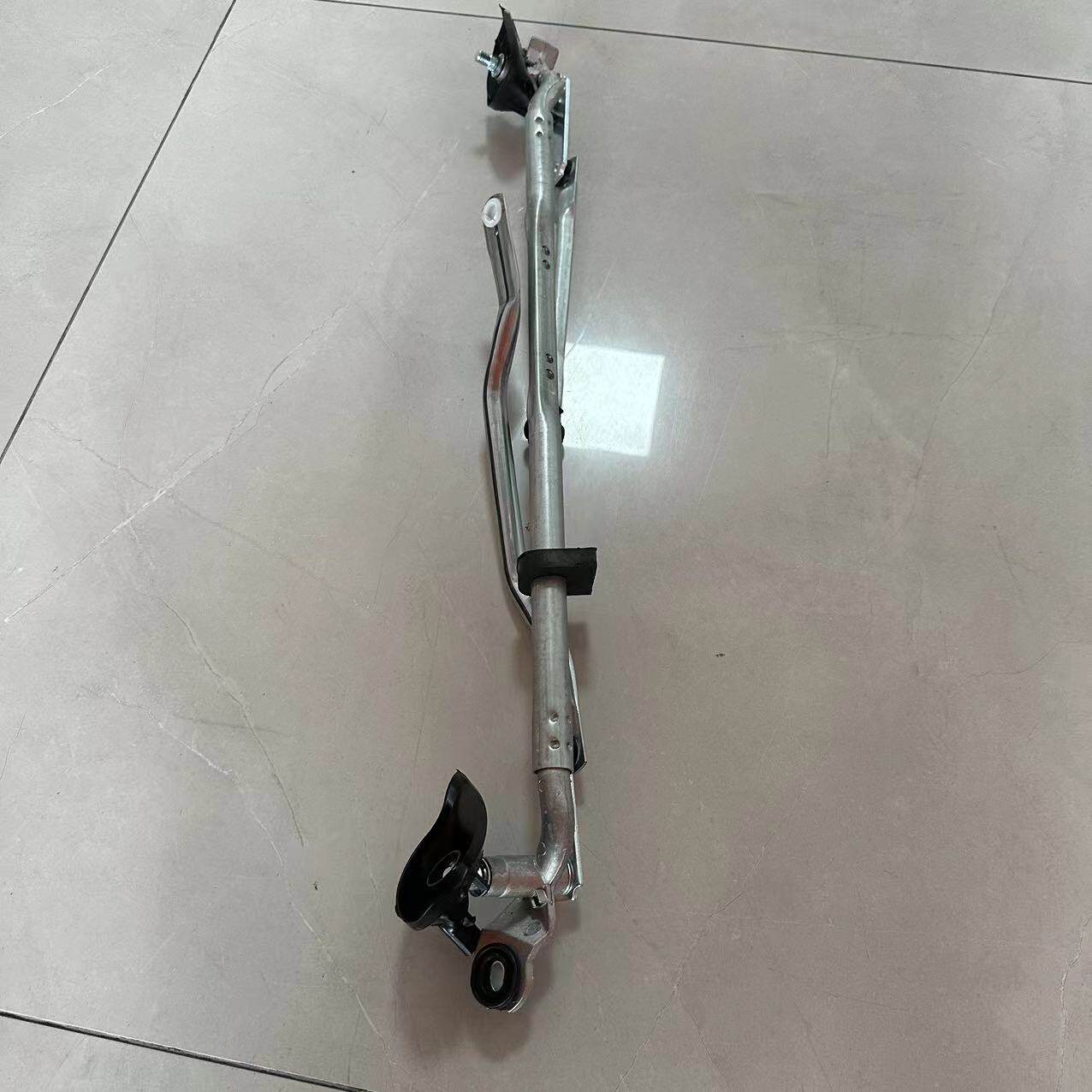 直销汽车配件雨刮器总成85150-26120用于HIACEKDH212LH212