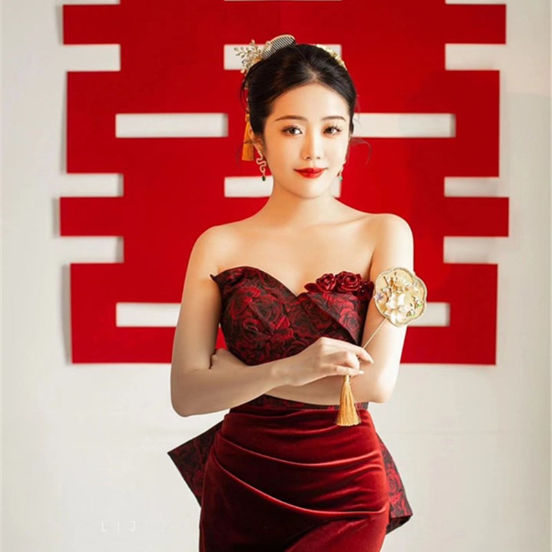 现货速发酒红色复古新中式抹胸晨袍新娘结婚敬酒服小众轻纱晚礼服