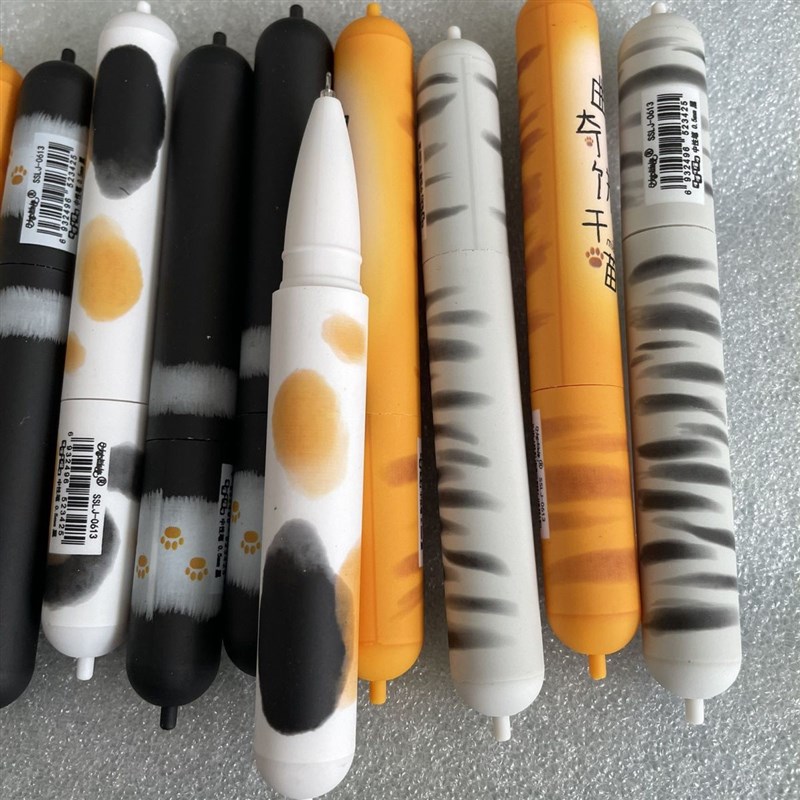 速发黑色0.5口袋迷你中性笔(笔长11CM)混杆发货黑笔运动白色