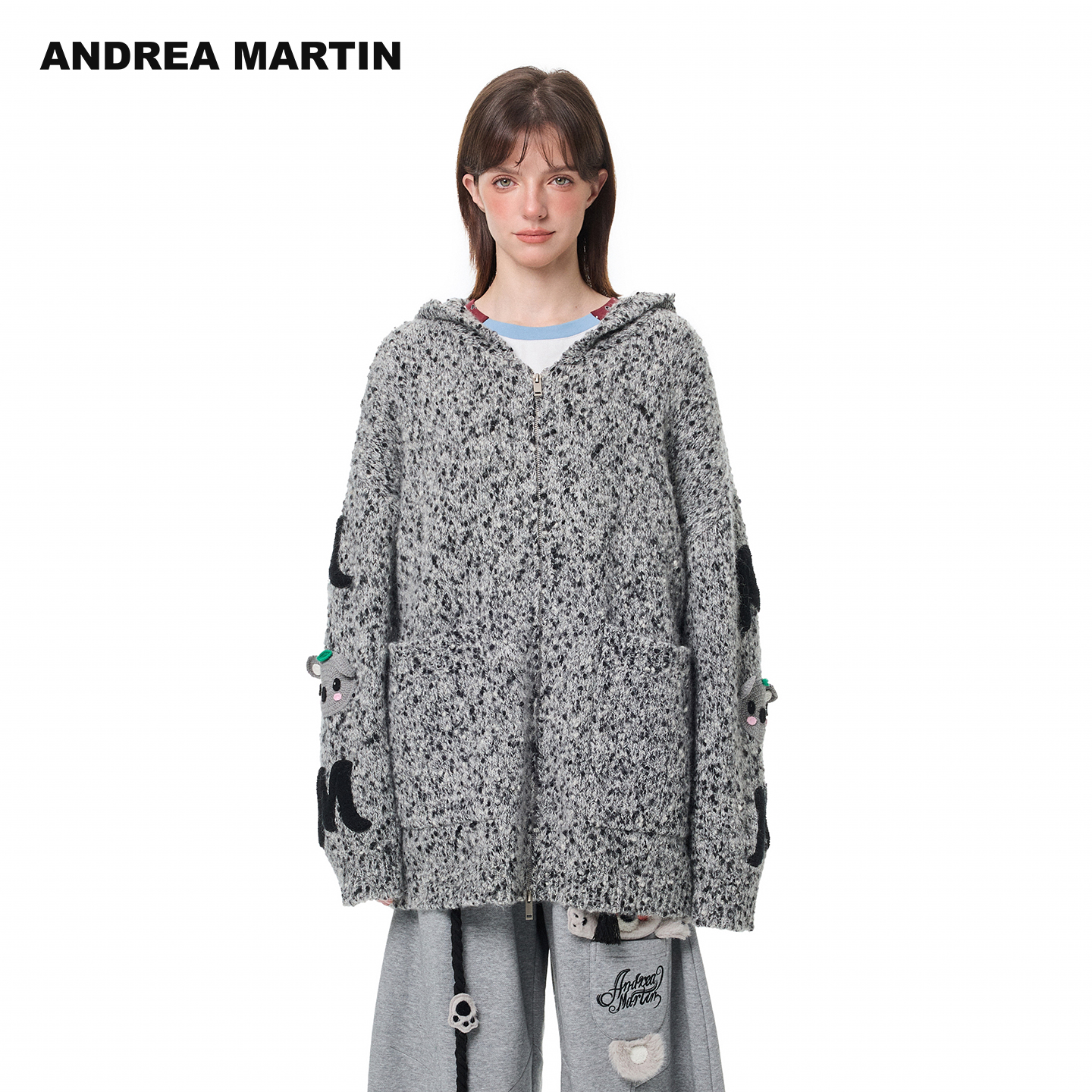 ANDREA MARTIN2025秋冬新品贴布刺绣毛衣连帽针织开衫男女同款