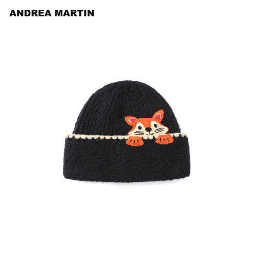 ANDREA MARTIN 秋冬新款钩织狐狸刺绣针织帽女保暖护耳毛线帽