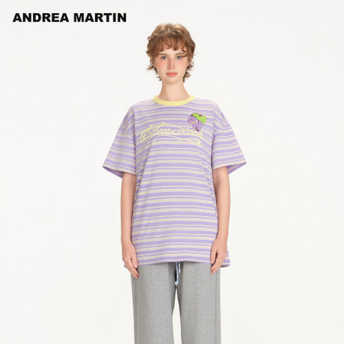 ANDREA MARTIN2026夏季新款紫色条纹钩织葡萄小狗女短袖休闲T恤 - 封面