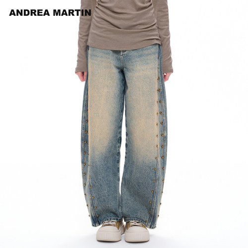 ANDREA MARTIN2026冬新款复古水洗刺绣贴布铆钉女宽松弯刀牛仔裤