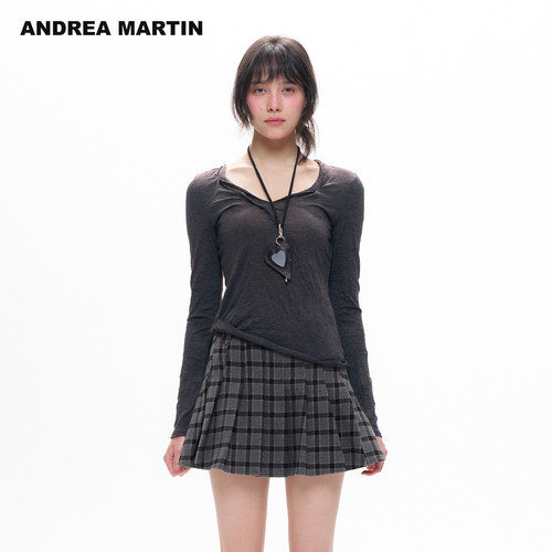 ANDREA MARTIN2026秋季新款扭结褶皱刺绣V领女短修身打底长袖T恤
