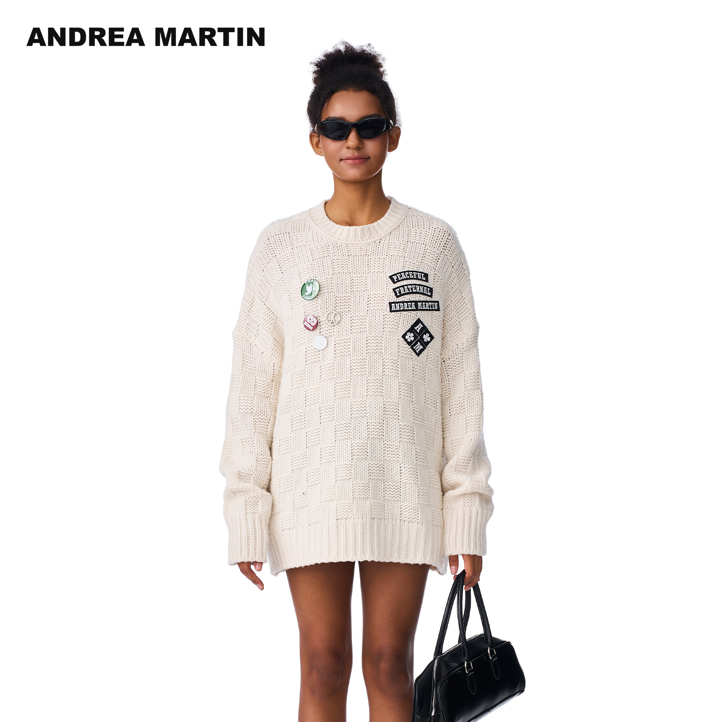 ANDREA MARTIN2025秋冬新品复古宽松徽章针织衫男女简约休闲毛衣