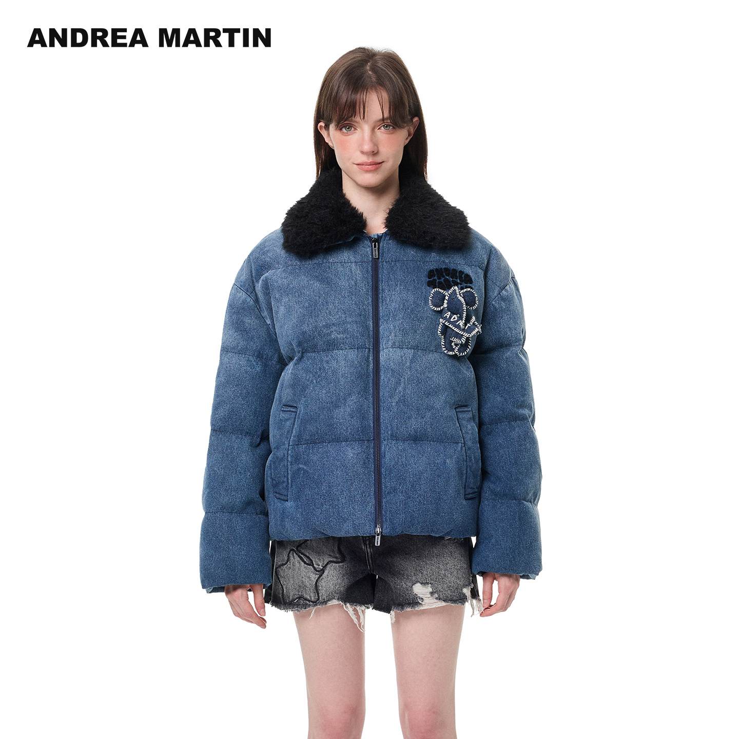 ANDREA MARTIN2025冬季新款牛仔毛领羽绒服女短水洗手工小象外套