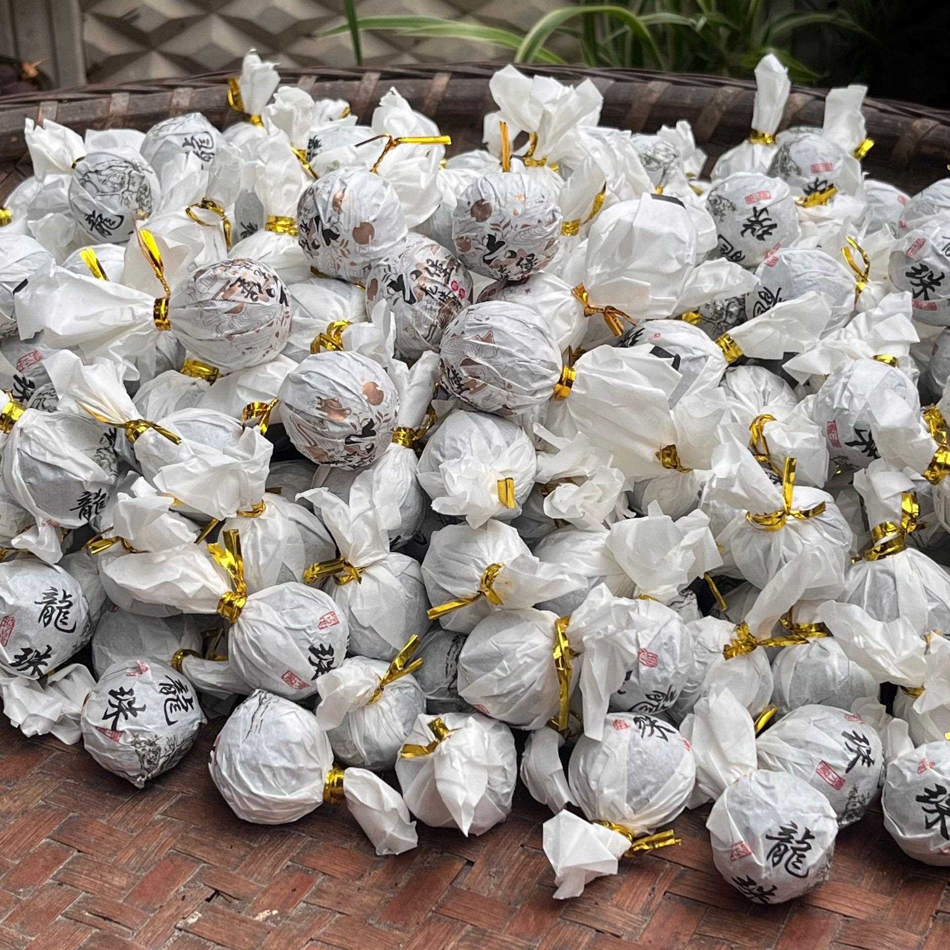 工厂龙珠茶广西梧州黑茶陈年六堡茶龙珠小坨茶陈年老茶压制