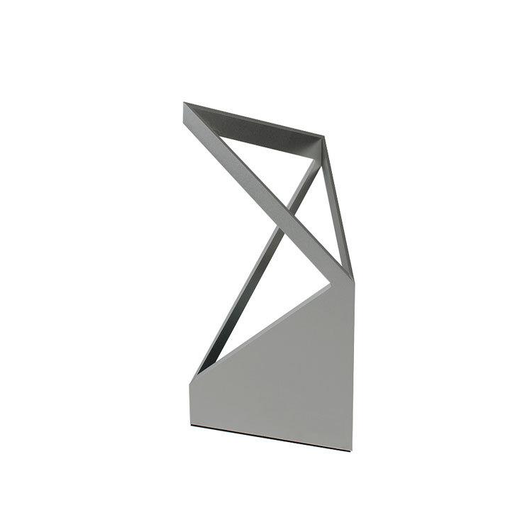 北欧轻奢创意金属建筑感笔筒展厅办公室玄关桌面摆件收纳文具礼物