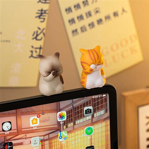 台式电脑装饰品可爱猫咪办公桌装饰桌面工位屏幕显示器趴趴摆件治