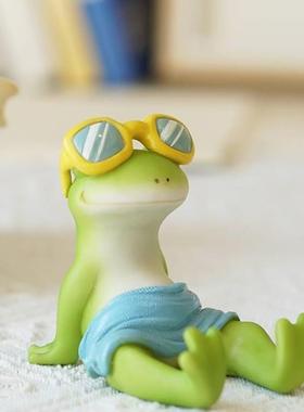 创意桌面手机架可爱动物卡通装饰摆饰生日礼物懒人牀头追剧神器