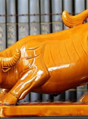 低头黄喝水牛陶瓷牛青牛工艺间品卫生厨房装饰小号瓷器牛摆件客厅