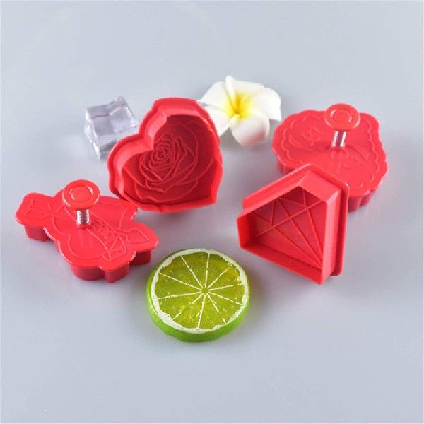 4Pcs Valentines Day Love Couple Rose Diamond Cake Plunger