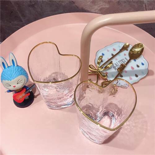 Heart-shaped Wine glasses Drinking Whiskey cup Coffee .juice