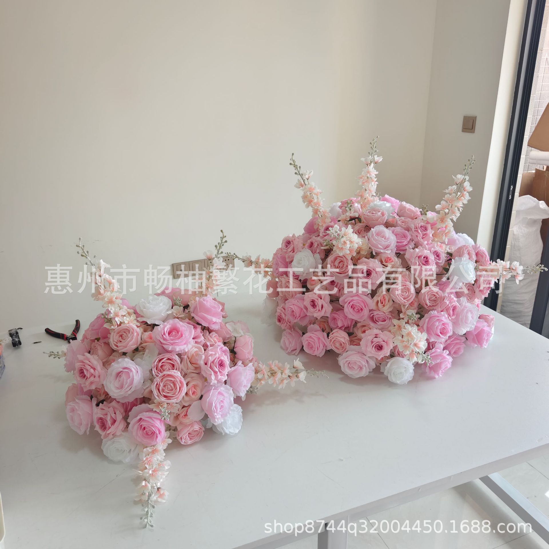 粉色玫瑰仿真花球婚礼桌花